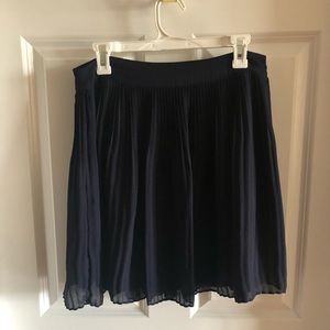 Navy blue skirt. Ann Taylor size 10P